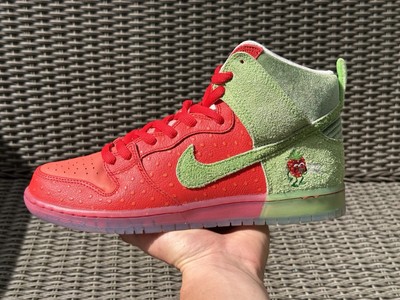Nike SB Dunk High  Strawberry Cough 420 Special  Red | Velvet Green   EU 44,5