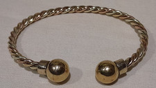 HEAVY 9ct (Tri Colour) Gold 'TWIST TORQUE' Adult Size 7.50" Bangle. 18.30 grams.