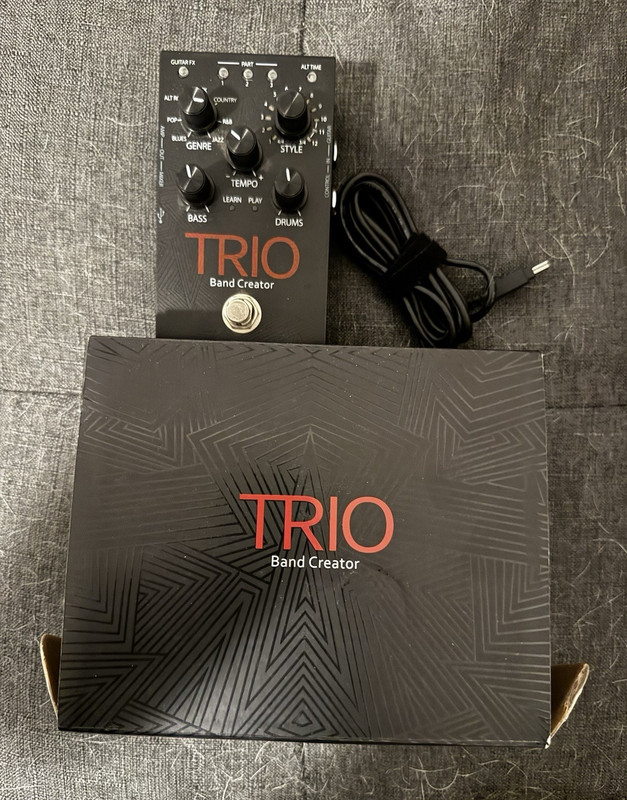 DigiTech TRIO Band Creator + FS3X Footswitch Bundle – Excellent Condition