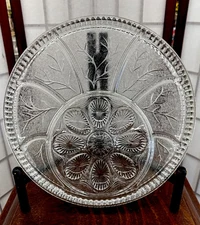 Vintage Indiana Glass 13” Vegetable Appetizer /Deviled Egg Divided Platter