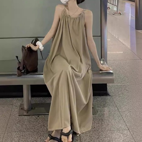 Comfortable Casual Dress for Women with Suspenders and Long Skirt Style - Picture 7 of 24