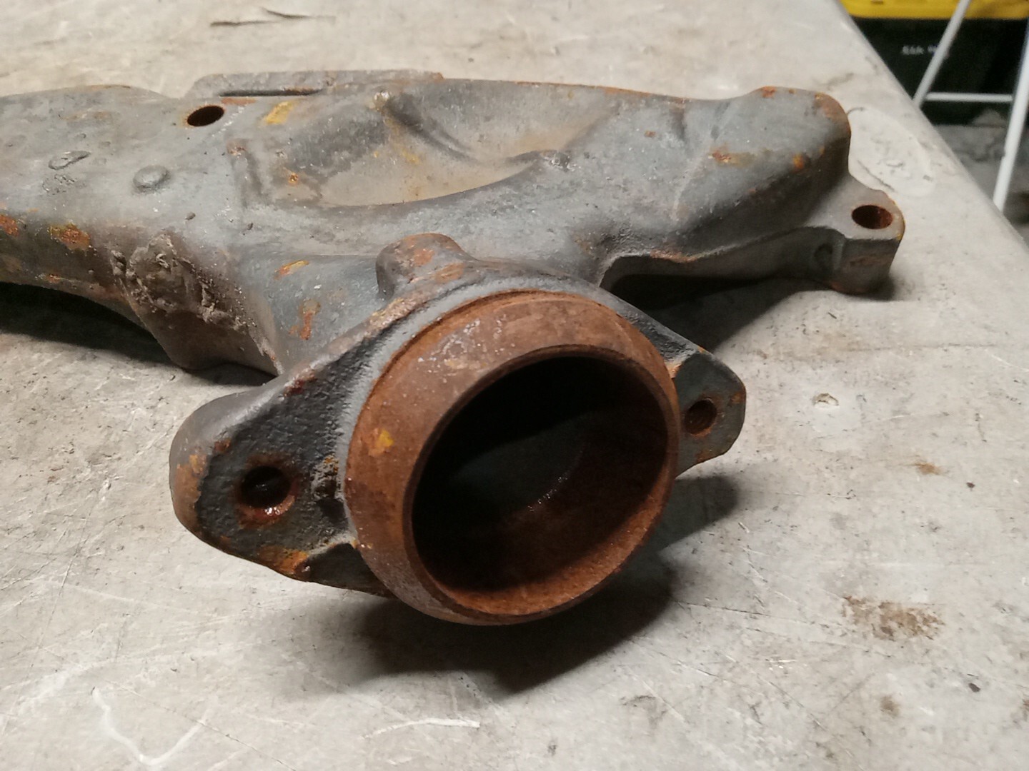 Jeep Gladiator Buick 350 Exhaust Manifold 1383427 eBay