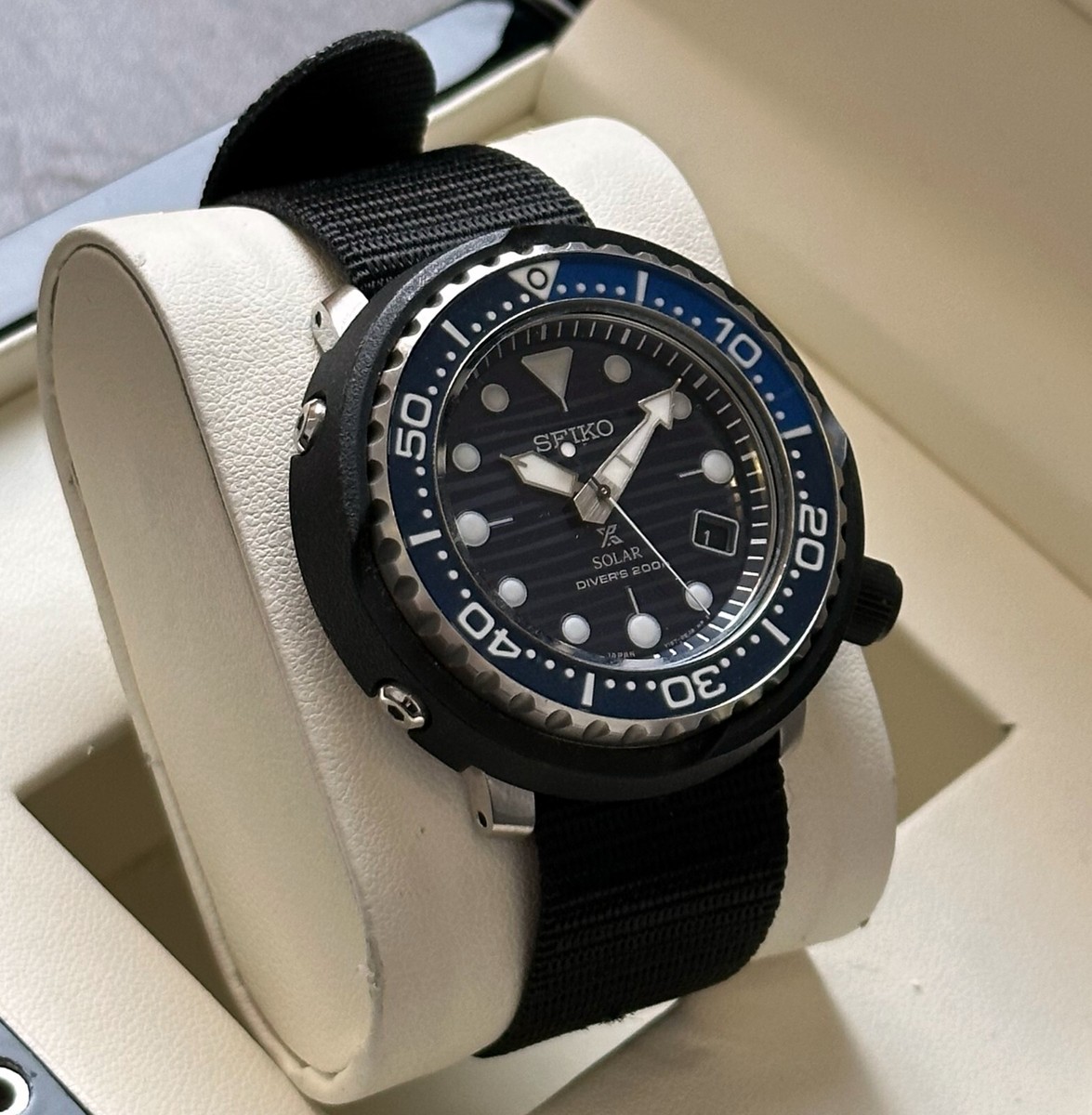 Seiko V157-0CX0 Solar Diver Men's Wristwatch Made In Japan 200M