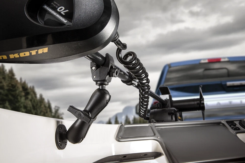 Supporto RAM-MOUNT RAP-400-202U con base Claw con pinza stringibile per TUBOLARE - Immagine 3 di 4