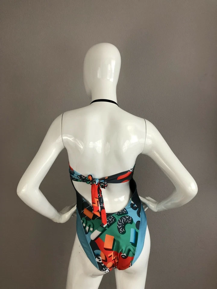 Traje de baño de una pieza We Are Handsome para mujer talla XS Foto 3 de 4