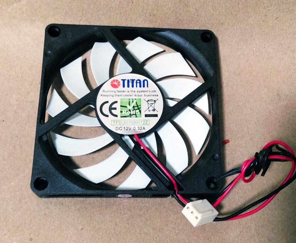 Titan Dual-Way (12V/5V) 80mm/8cm Portable Desktop USB DIY Cooling Fan Kit - Image 3 of 4