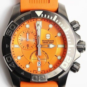 victorinox dive master 500 quartz