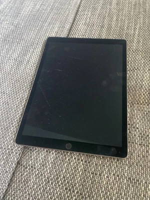 Apple iPad Pro 9.7-inch · 64GB · Wi-Fi