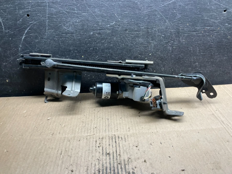 2008-2020 Dodge Grand Caravan Town Country Power Trunk Liftgate Motor U9345 DG - Image 2 of 4