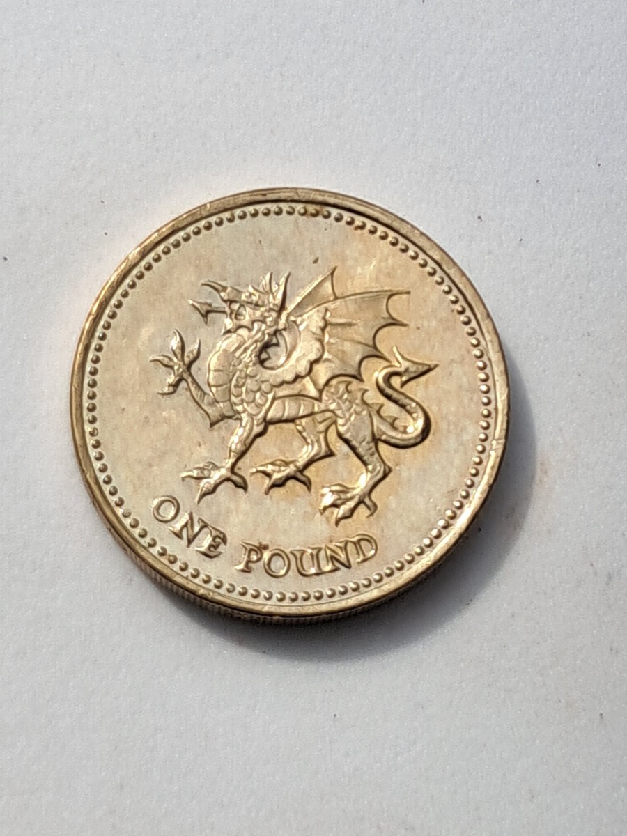 2000 UK One Pound (£1) Coin Elizabeth II Welsh Dragon Reverse