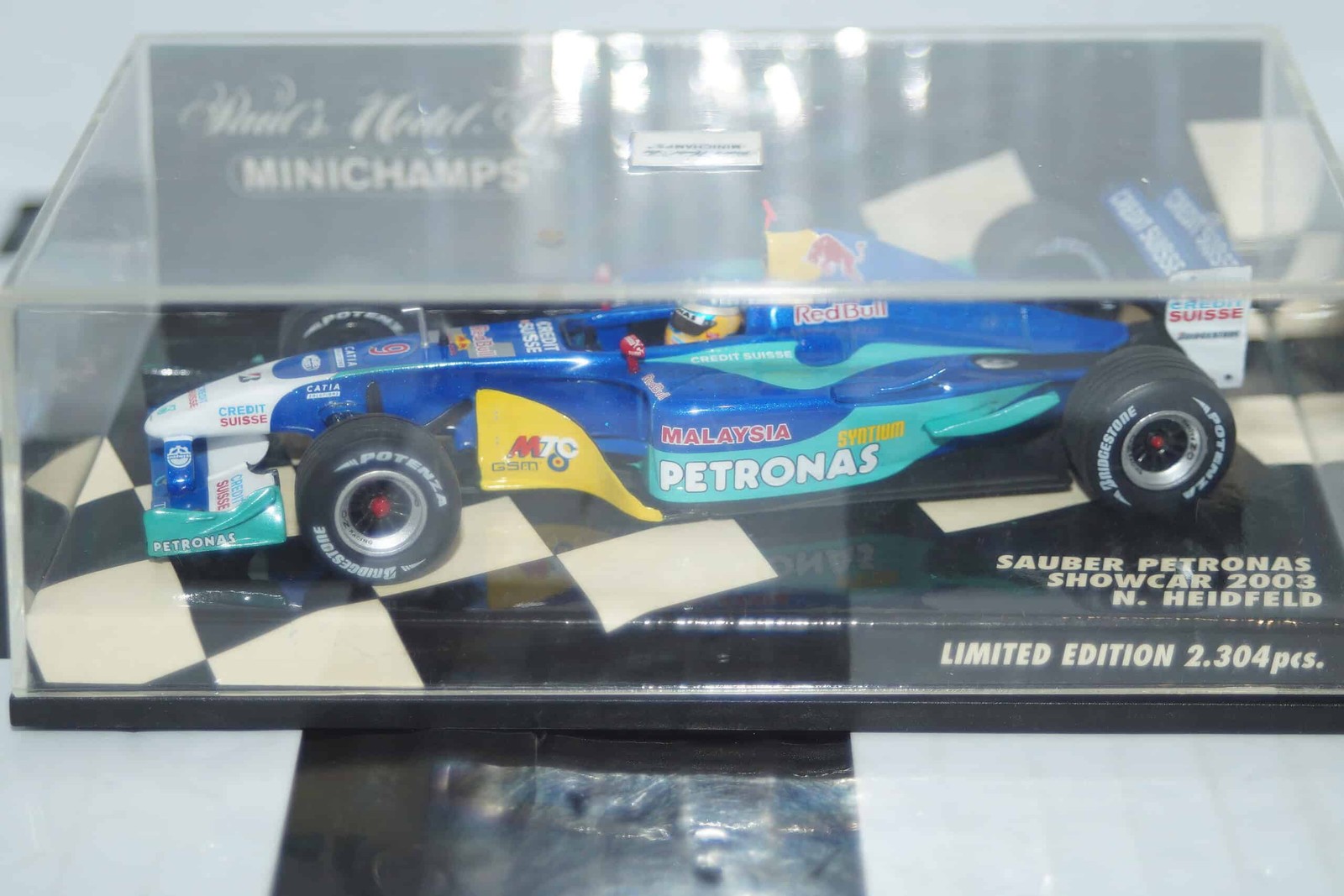 Minichamps Sauber Petronas Showcar 2003, N.Heidfeld 400 030079 1:43
