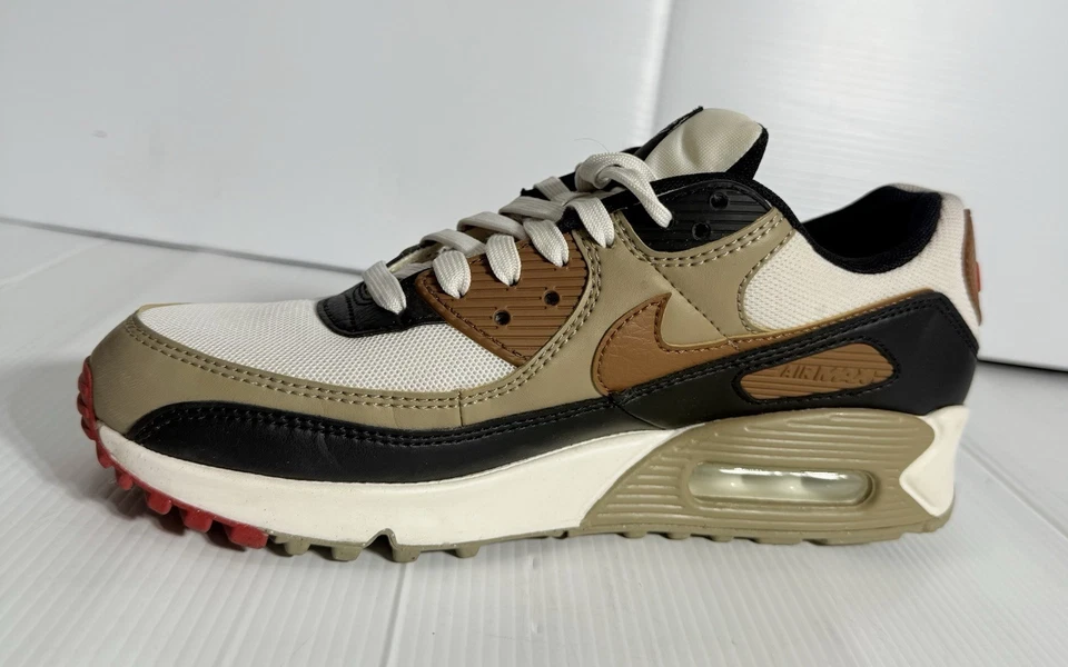 Nike Womens Air Max 90 Light  Tan Khaki DH8010-005 Women Sz 9- Needs Insole - Image 3 of 4