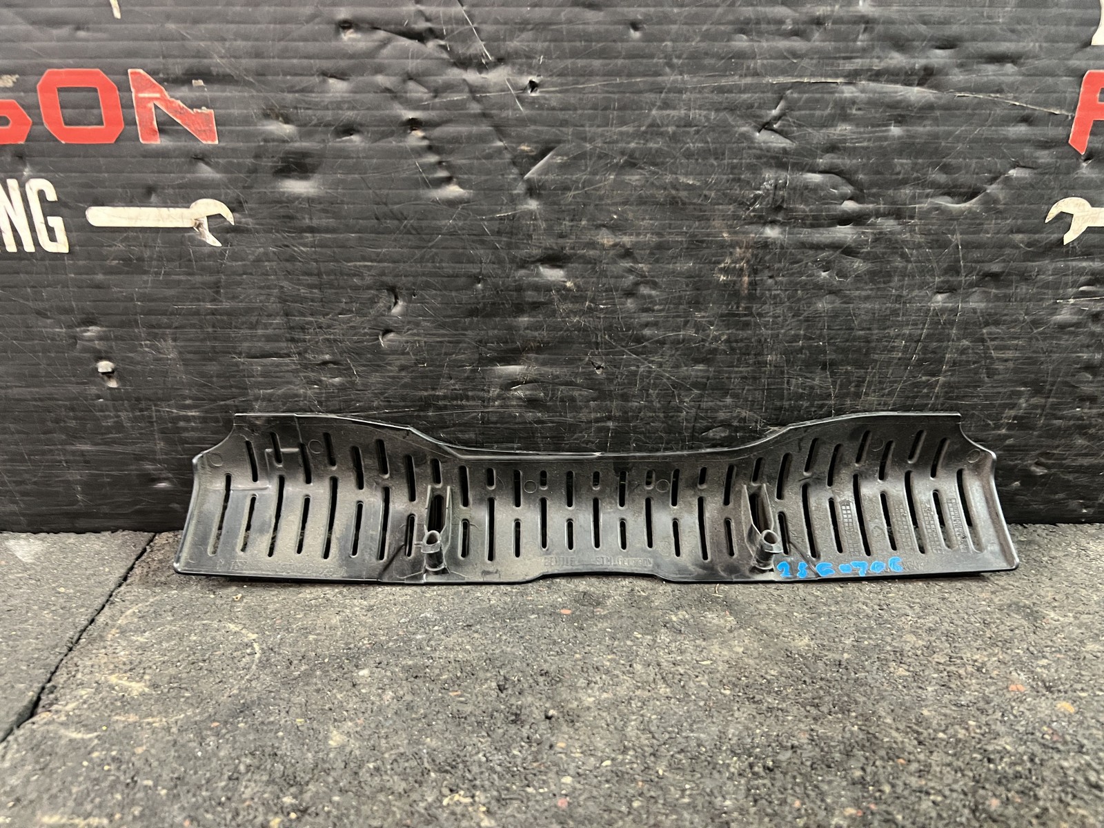 03-12 BENTLEY CONTINENTAL 6.0 ENGINE MOTOR APPEARANCE COVER