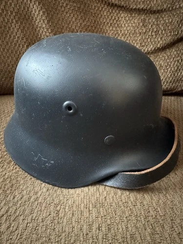 Vintage WWII German M40 Military Helmet And Liner Reissue? Reproduction? Eagle