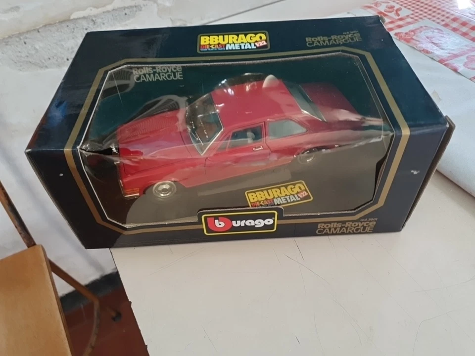 MODELLINO ROLLS ROYCE CAMARGUE 1:22 BURAGO - Immagine 3 di 4