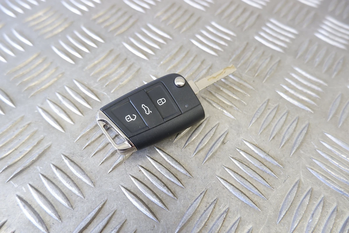 VOLKSWAGEN TIGUAN 2019 REMOTE FLIP LOCK IGNITION KEY 5G6959752BL 