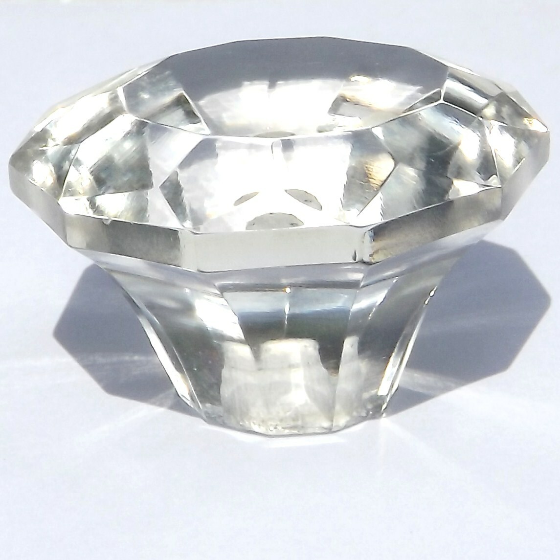 Medium Cristal Coupe Verre Placard Et Porte Tirer (Boutons) Avec Base