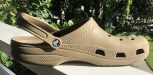 crocs khaki clogs