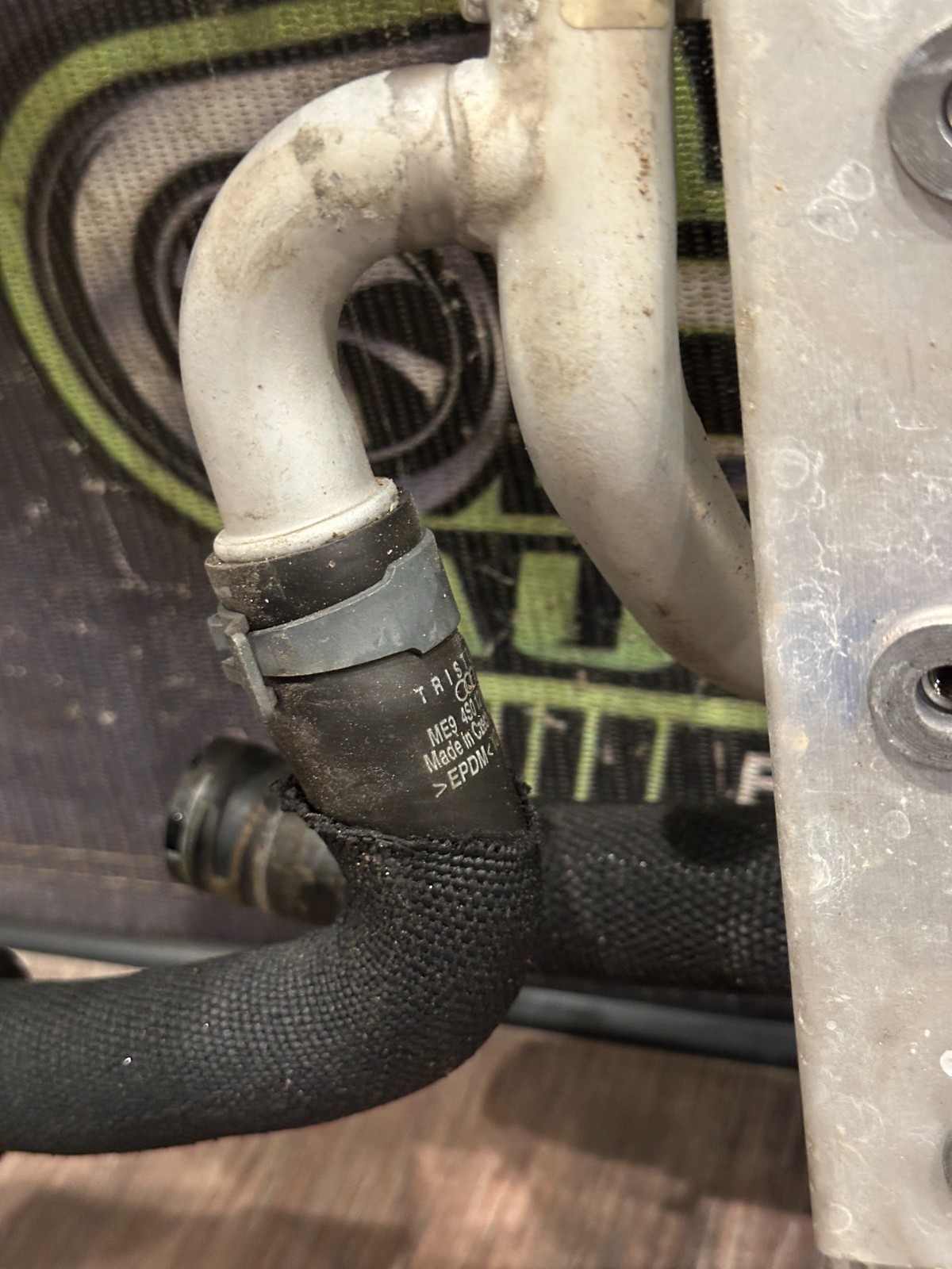 Audi R8 2017 Radiator hose P/N 4S0813239