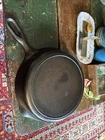 Vintage Griswold Iron Mountain Cast Iron Skillet 8- 1033A   (B48S)