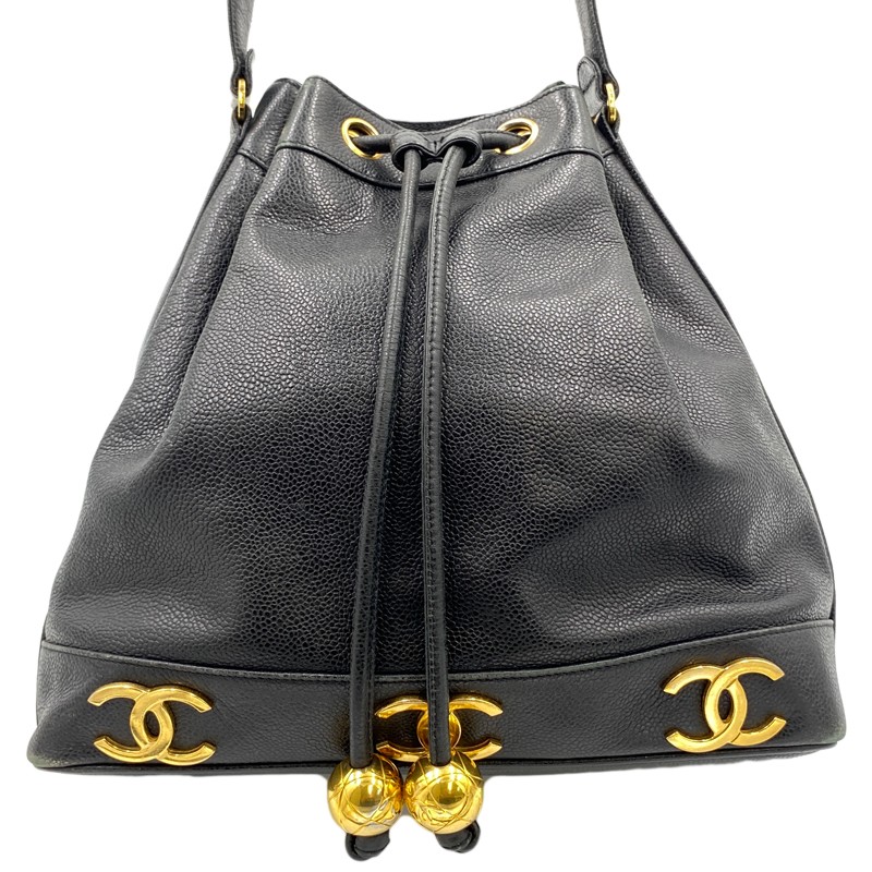 CHANEL Black Quilted Caviar Drawstring Shoulder Bag 448179