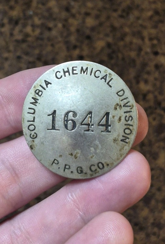 RARE VINTAGE COLUMBIA CHEMICAL COMPANY PITTSBURGH PLATE GLASS EMPLOYEE BADGE 