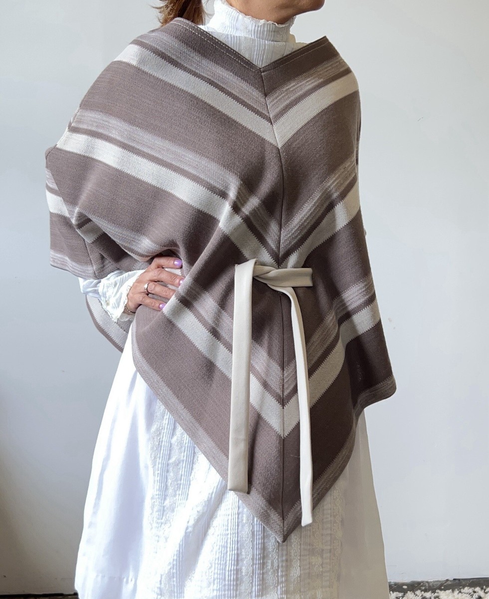 ne Quittez pas　Wool Emb Poncho Vintage Butte Knit Cream Brown Grey Poncho Belted 60s 70s
