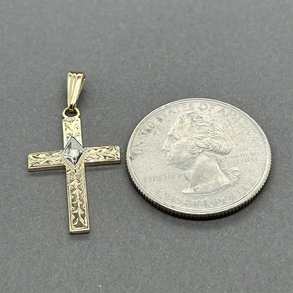 Colgante Cruz Diamante I/SI2 Estate Oro 14K Dos Tonos 0.02ct Foto 4 de 4