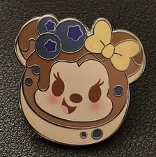 Disney Munchlings Series 2 Mystery Pin - Minnie Mouse Blueberry Pancake