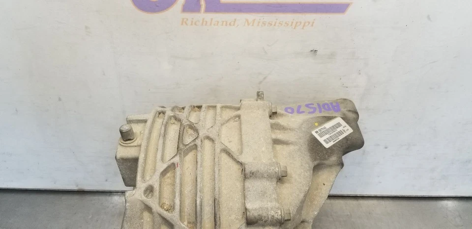 09 Dodge Challenger SRT 6.1L MT DIFERENCIAL TRASERO PORTADOR RELACIÓN 3.92 05038237AC Foto 3 de 4