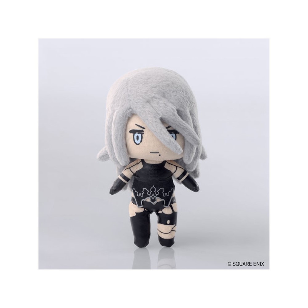 Mini plush NieR Automata A2 pour personnaliser votre bureau de gaming ou votre étagère