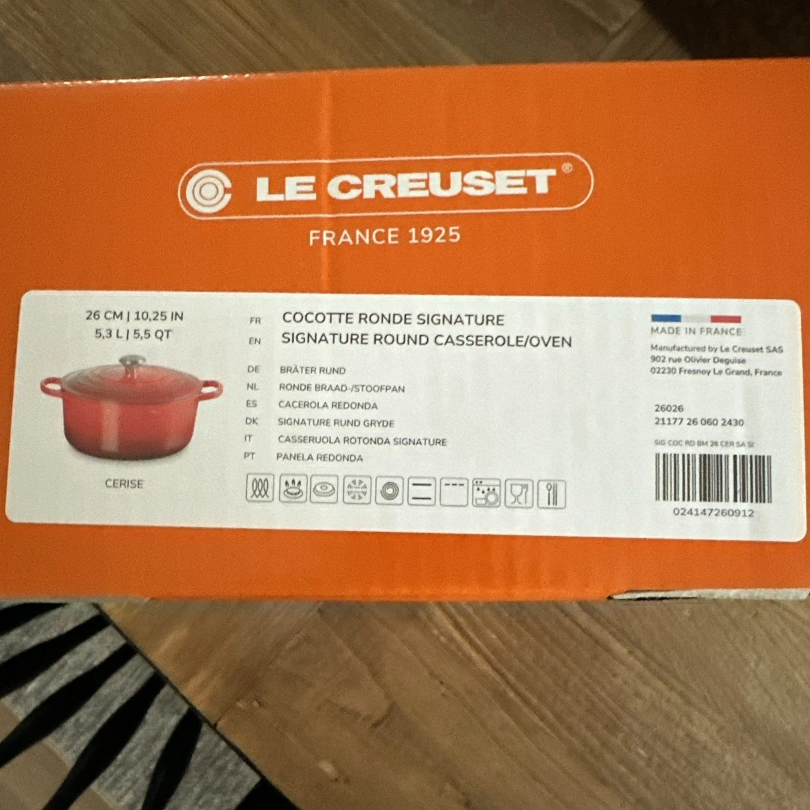 NIB Le Creuset Signature Round Casserole Dutch Oven 5.5 QT 10.25 In Cerise