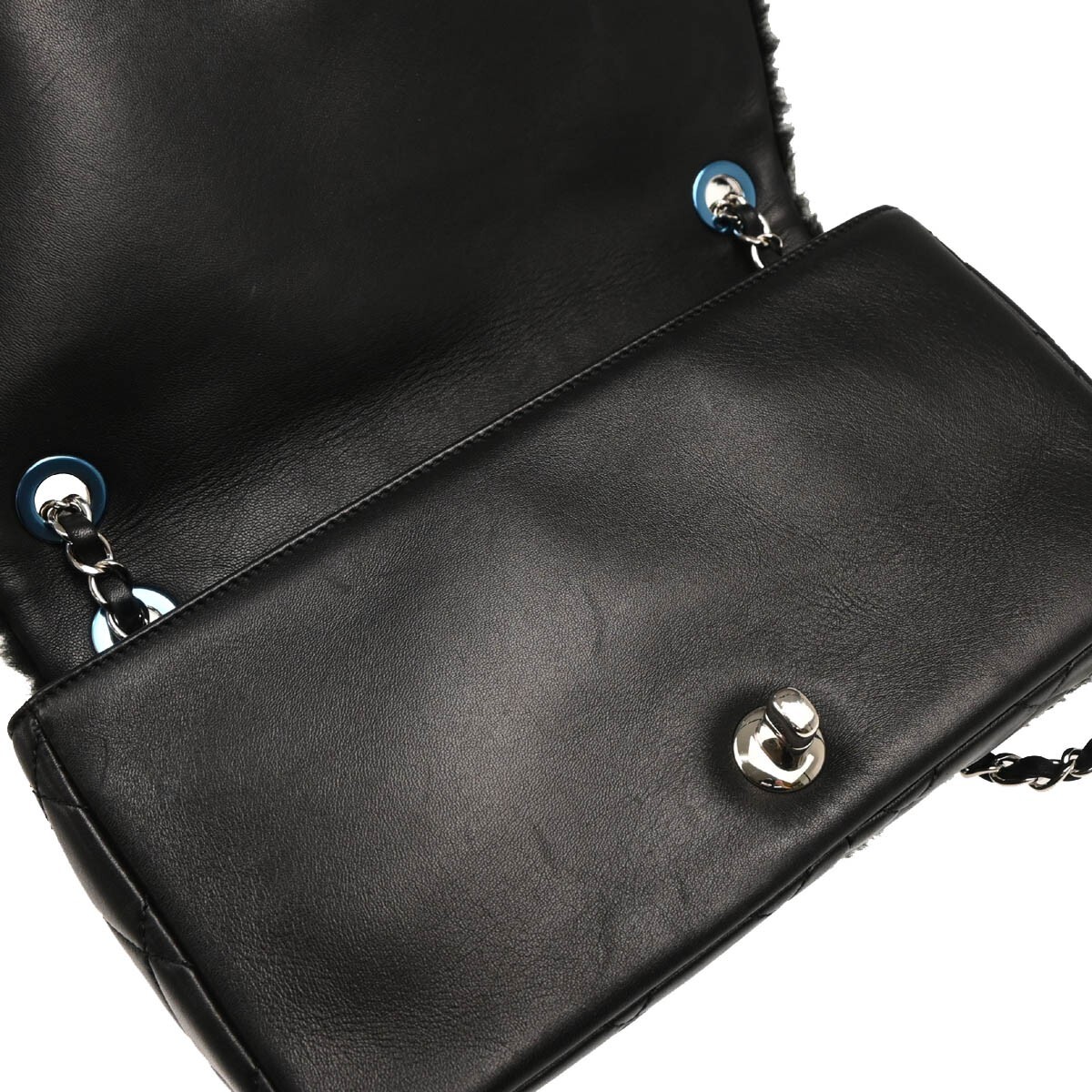[LOW CLASSIC] / ☆ 24FW SHEARLING TRIANGLE POP-UP BAG/BLACK Chanel Shearling and PVC Tote Bag Black - Luxury In Reach