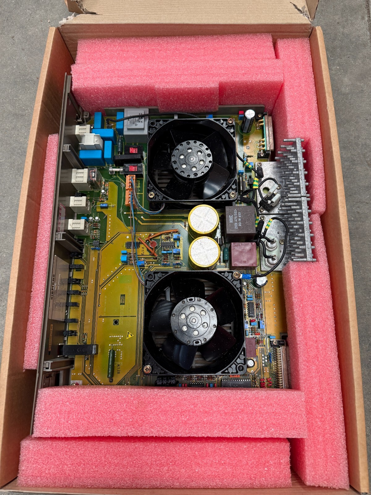 6ES5 955-3LC12 Siemens alimentation robuste de classe industrielle