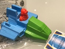 Weltraum Flug Objekt eines Fastfood Anbieters als Zugabe zum Kid&lsquo;s Menue 09/2014