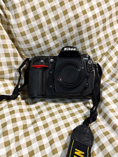 Nikon D300 12.3MP Digital SLR Black 18-55mm f/3.5-5.6 EN-EL3e & Canon Camera Bag