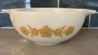 Vintage Pyrex Butterfly Gold Cinderella Bowl #443 - 2 1/2 Quart