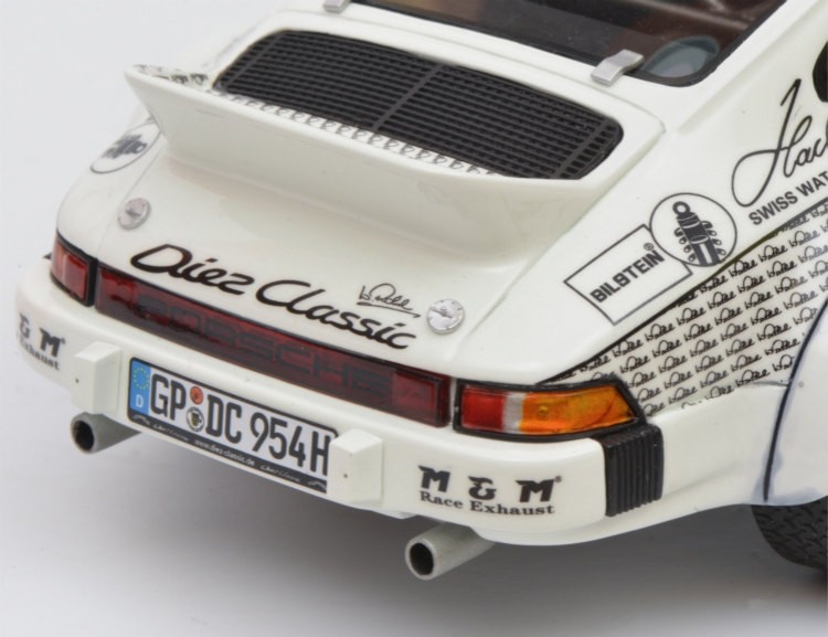 Diecast Collector Schuco Edition 1:18 VW T1 Renntransporter Porsche Bunker – Sammlungsauflösung im unberührten Originalkarton – Bild 3