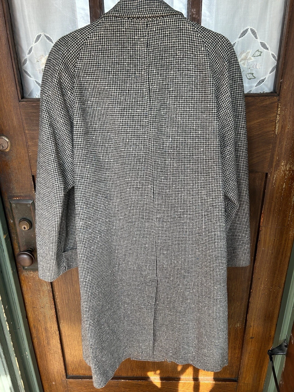 Vintage 50s 60s Tweed Overcoat Men’s Medium 38-40 Houndstooth Wool Topcoat - product detail image 4