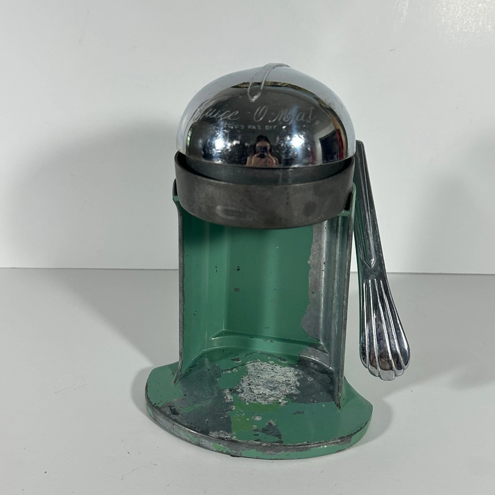 Vintage Rival Juice-O-Mat Manual Citrus Juicer Green Chrome Cat No DH61A Retro
