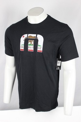 Travis Mathew Men s High Tide California Short Sleeve Shirt L Large Black