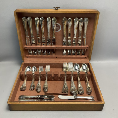 Rubans by Christofle Bow & Ribbon Silverplate Flatware Service 53 Pcs. France