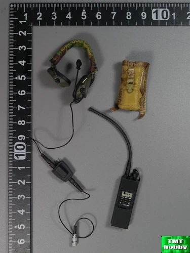 1:6 Scale Soldier Story US Navy EODMU-11 SS055 - Sordin Headset w/ Radio & Pouch