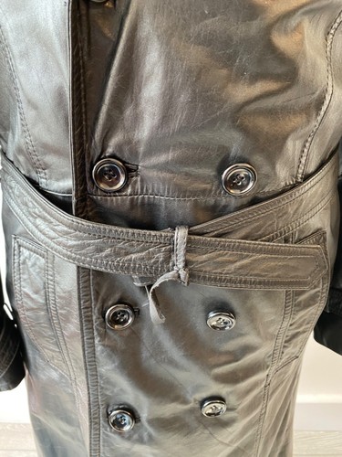 DE COLECCIÓN ABRIGO TRENCH GUISANTE DOBLE BOTONADURA CUERO NEGRO INDIE/MOD C & A AÑOS 70 38" - Imagen 7 de 8