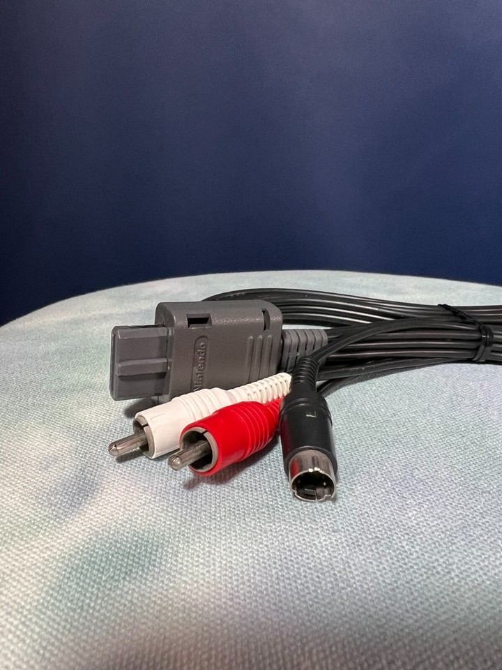 OFFICIAL Genuine Nintendo SVideo Cable N64 SNES Super GameCube