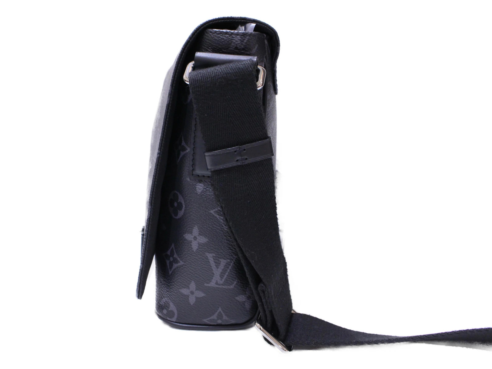 LOUIS VUITTON District NM Monogram Eclipse Black messenger bag shoulder image 2