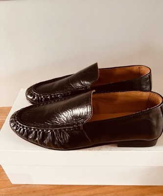 Banana Republic Women s Leather Moc-Toe Loafer Dark Brown. Size 8 M .New In Box