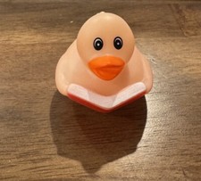 PINK BOOK READING RUBBER DUCK CRUISE RUBBER DUCK 2 DUCK JEEP DUCKING