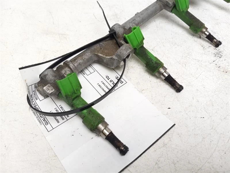 TRILHO DE COMBUSTÍVEL 2009 - 2019 TOYOTA HIGHLANDER - Imagem 2 de 4