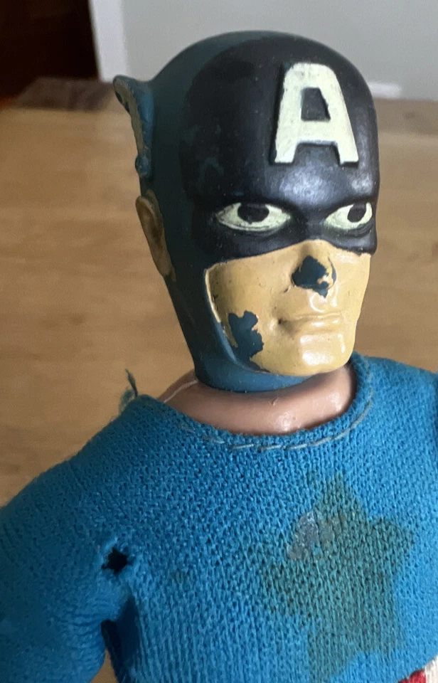 Винтажная экшн-фигурка Marvel Captain America Original 1973 Mego 8 дюймов - Изображение 4 из 4